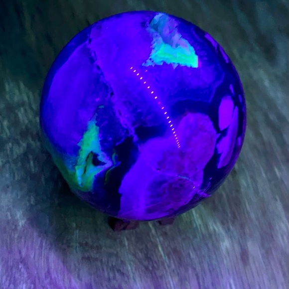 Large HQ Polished UV Reactive Volcano Agate Sphere w/ Wooden Stand - Picture 6 of 16